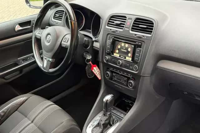 Volkswagen Golf (2012) thumbnail 3