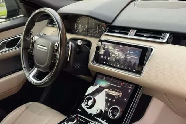 Land Rover Range Rover Velar (2018) thumbnail 4