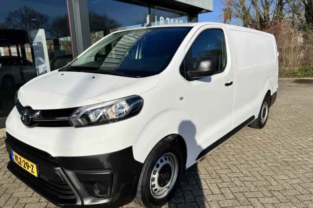 Toyota ProAce Worker (2021) thumbnail 2