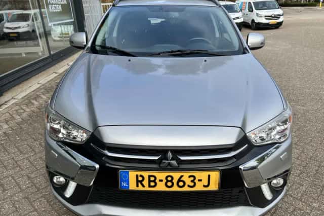 Mitsubishi ASX (2017) thumbnail 3
