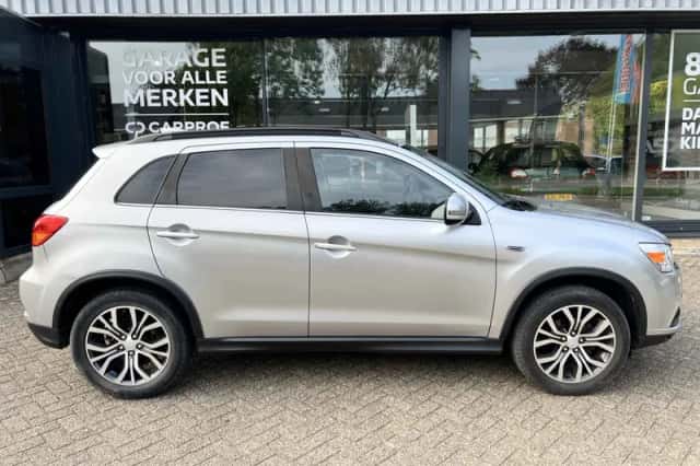 Mitsubishi ASX (2017) thumbnail 5
