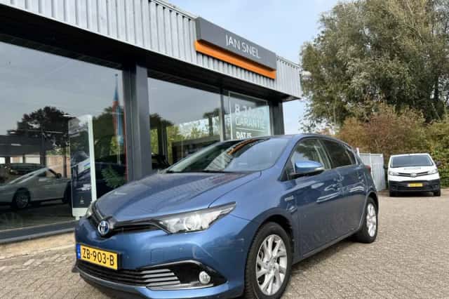 Toyota Auris (2019) thumbnail 1