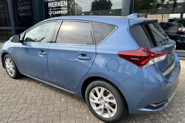Toyota Auris (2019) thumbnail 4