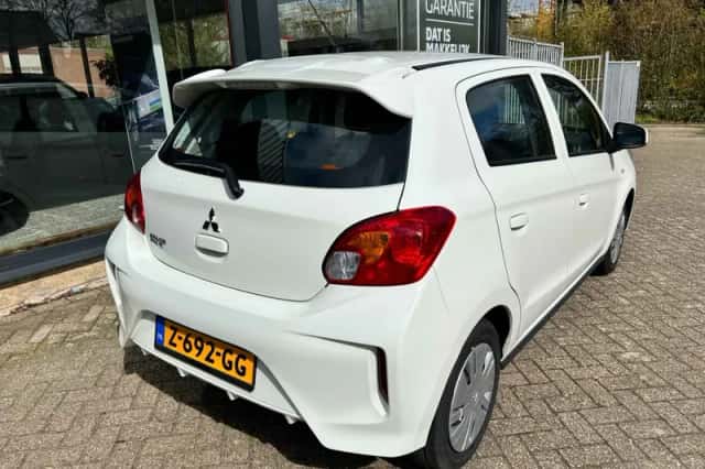 Mitsubishi Space Star (2024) thumbnail 5