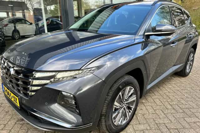 Hyundai Tucson (2024) thumbnail 2