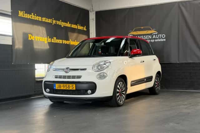 Fiat 500L (2016) thumbnail 2