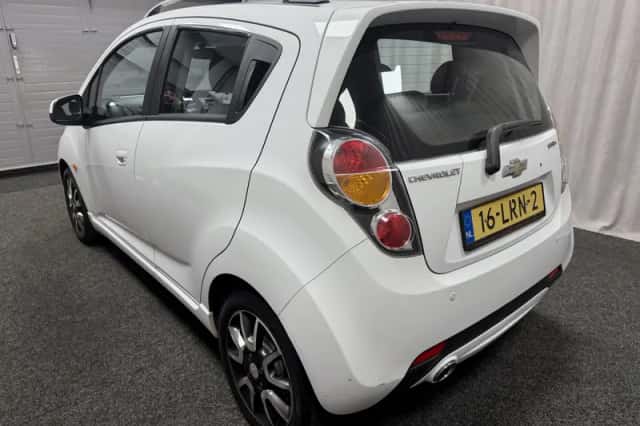 Chevrolet Spark (2010) thumbnail 5