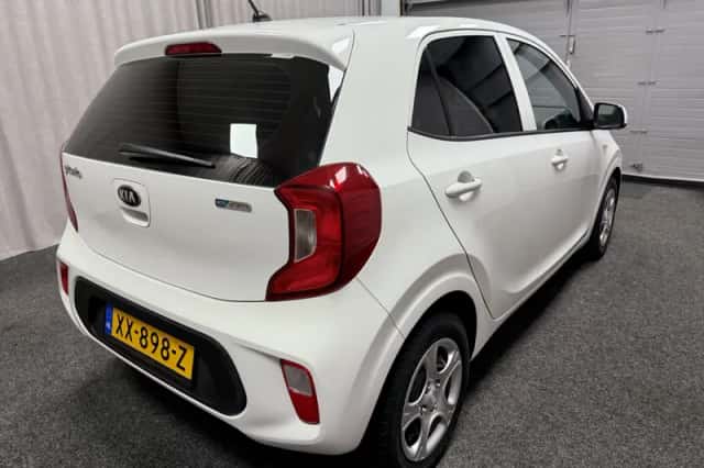 Kia Picanto (2019) thumbnail 3