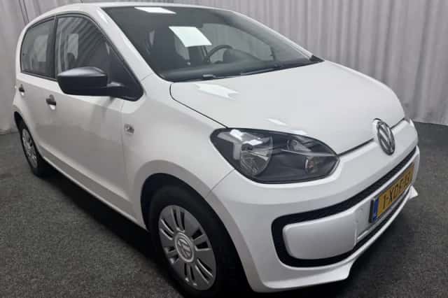 Volkswagen Up! (2014) thumbnail 3