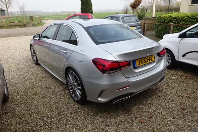 Mercedes-Benz A-Klasse (2019) thumbnail 2