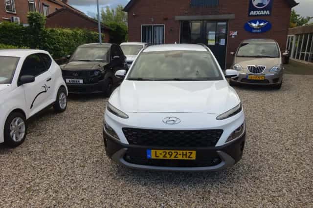Hyundai Kona (2021) thumbnail 6