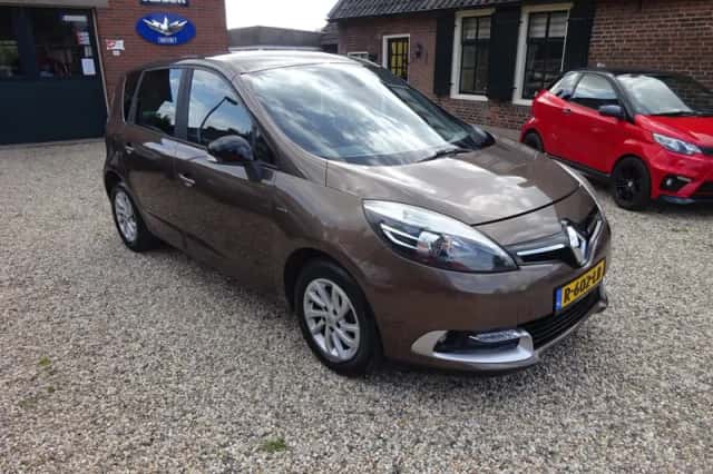 Renault Scénic (2015) thumbnail 5