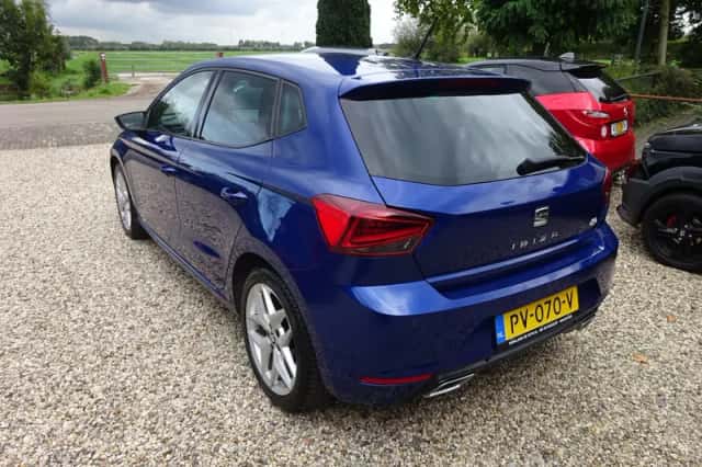 SEAT Ibiza (2017) thumbnail 2