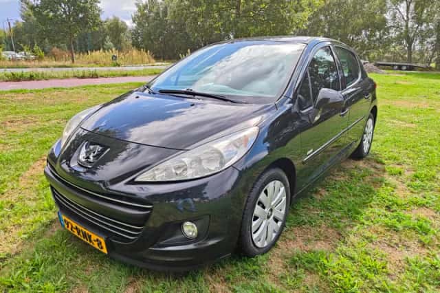 Peugeot 207 (2011) thumbnail 4