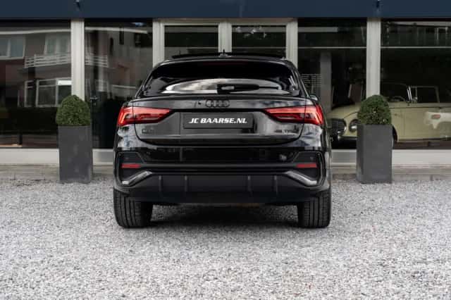 Audi Q3 Sportback (0) thumbnail 6