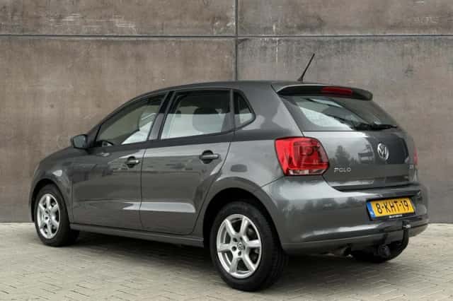 Volkswagen Polo (2012) thumbnail 2