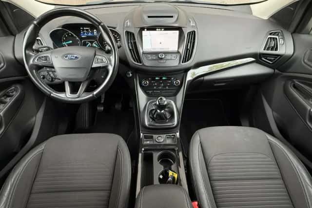 Ford Kuga (2018) thumbnail 5