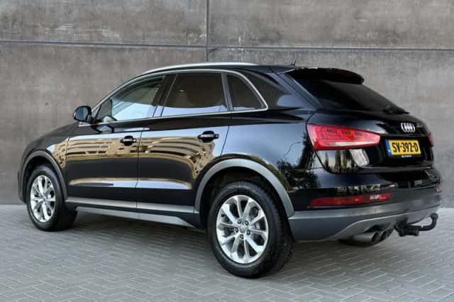 Audi Q3 (2015) thumbnail 2