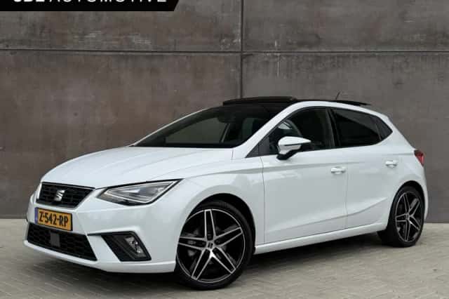 SEAT Ibiza (2023) thumbnail 1