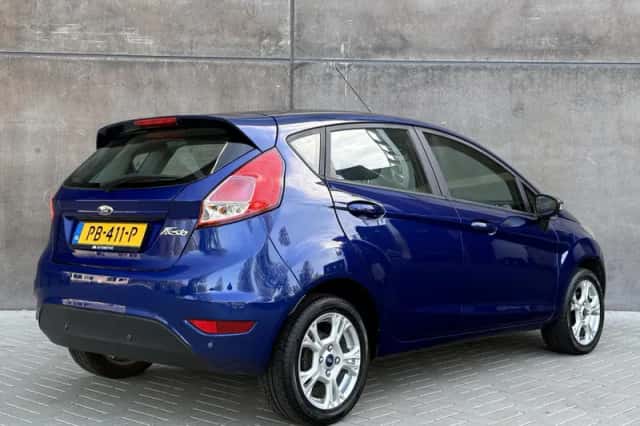 Ford Fiesta (2017) thumbnail 3