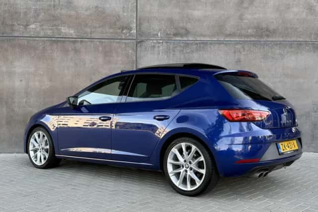 SEAT Leon (2019) thumbnail 2