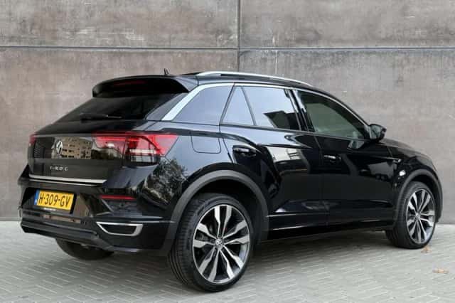 Volkswagen T-Roc (2020) thumbnail 3