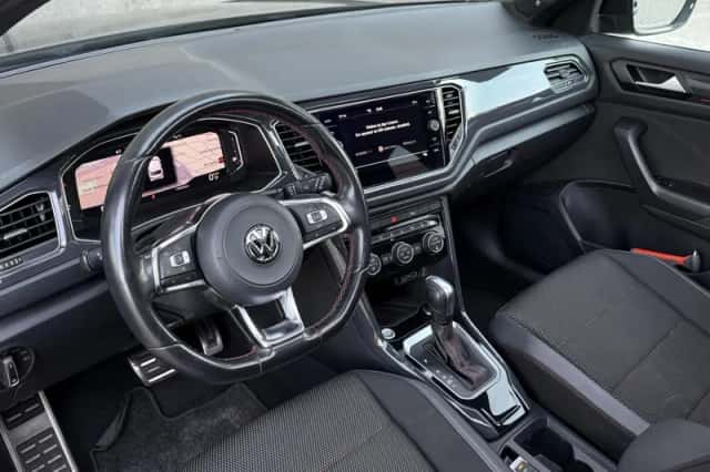Volkswagen T-Roc (2020) thumbnail 4
