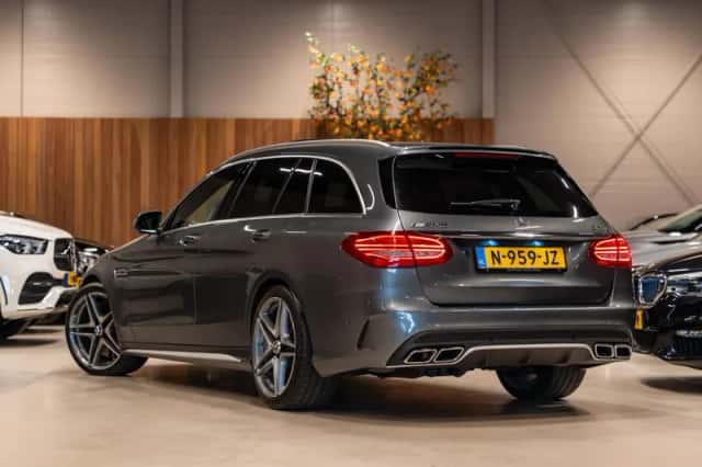 Mercedes-Benz C-Klasse (2017) thumbnail 4