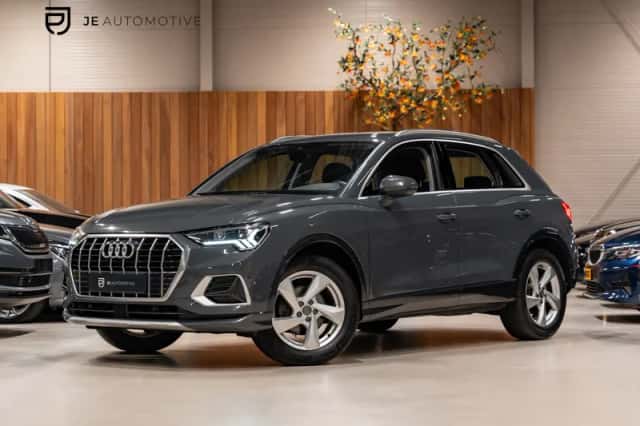 Audi Q3 (2019) thumbnail 1