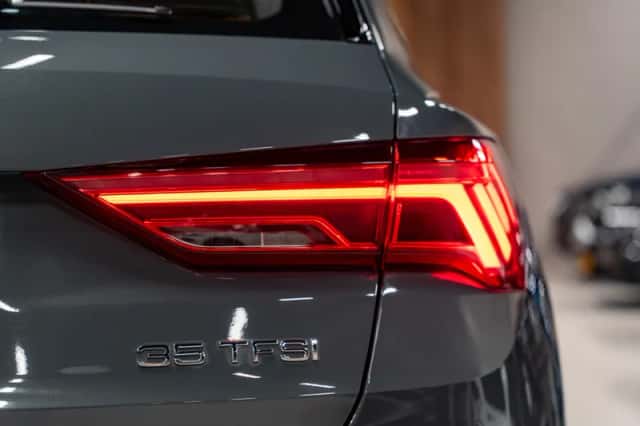 Audi Q3 (2019) thumbnail 5