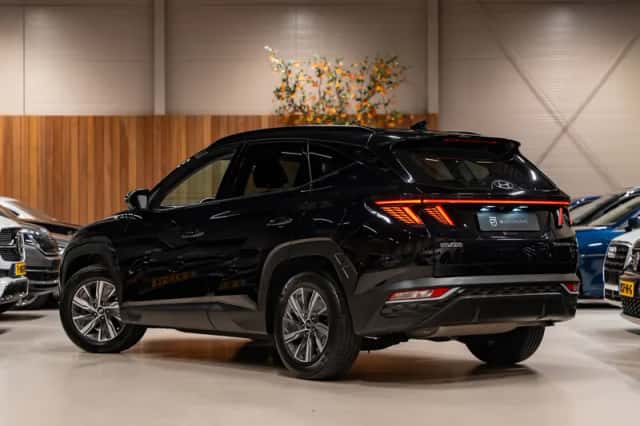 Hyundai Tucson (2023) thumbnail 4
