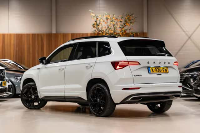 Škoda Karoq (2023) thumbnail 4
