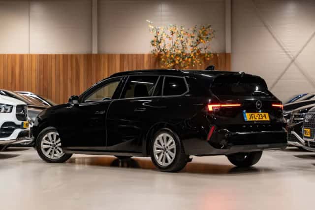 Opel Astra (2024) thumbnail 4