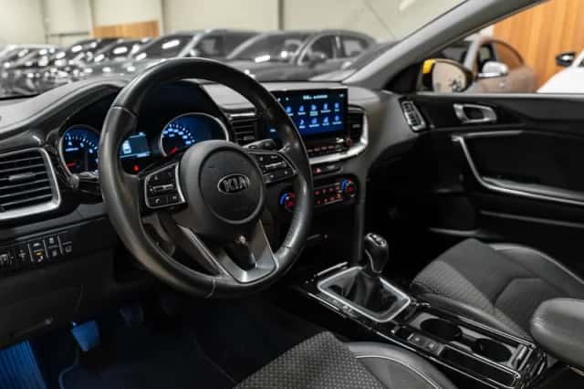 Kia XCeed (2020) thumbnail 2