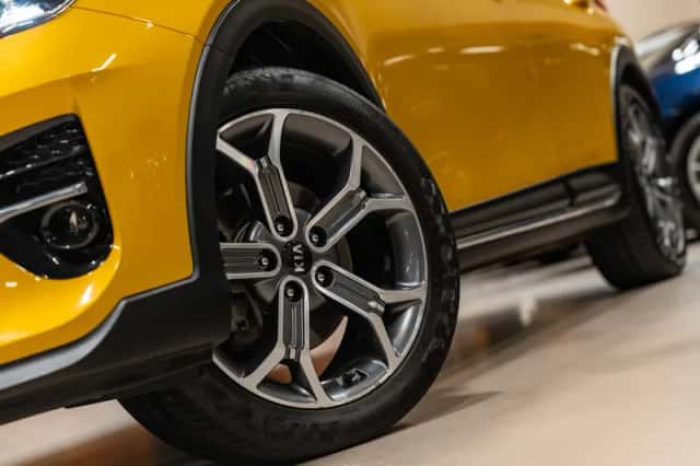 Kia XCeed (2020) thumbnail 3