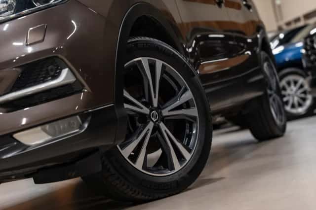 Nissan Qashqai (2021) thumbnail 3