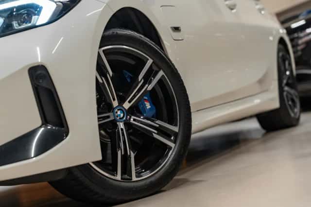 BMW 3-Serie (2022) thumbnail 3