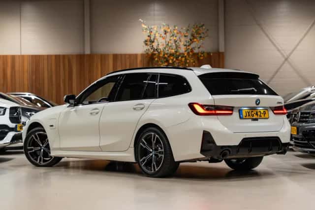 BMW 3-Serie (2022) thumbnail 4