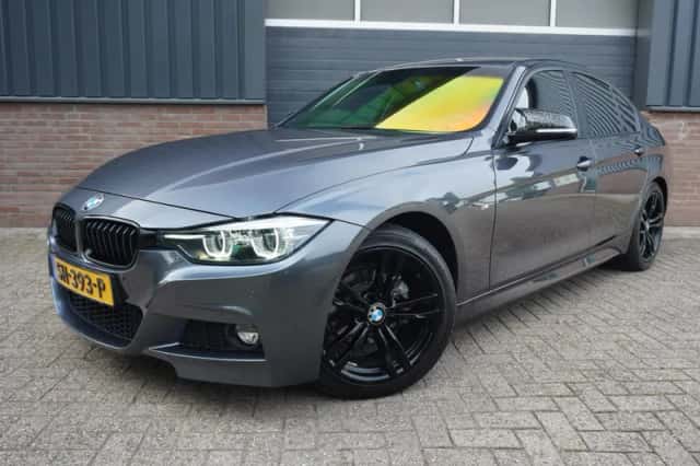 BMW 3-Serie (2018) thumbnail 1