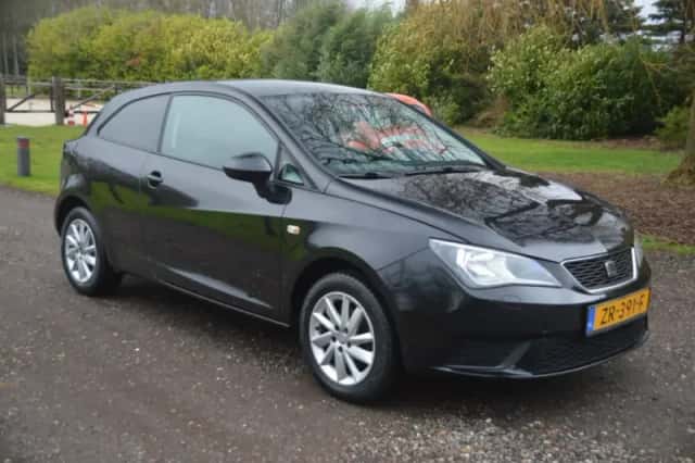 SEAT Ibiza (2012) thumbnail 2