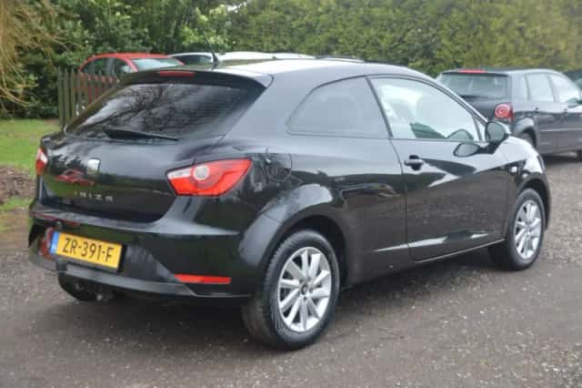 SEAT Ibiza (2012) thumbnail 3