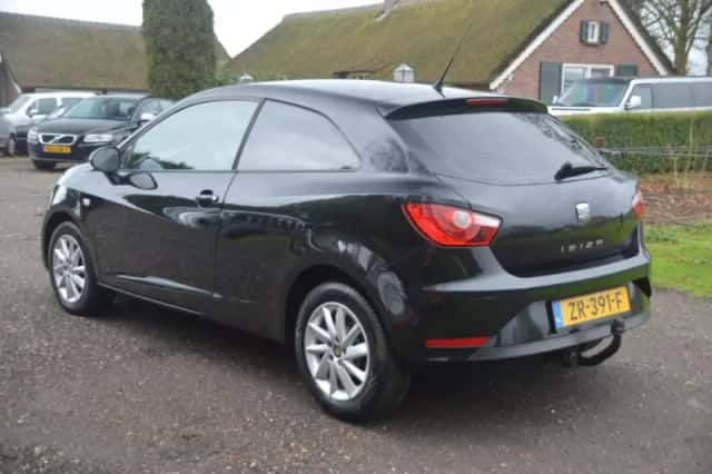 SEAT Ibiza (2012) thumbnail 4