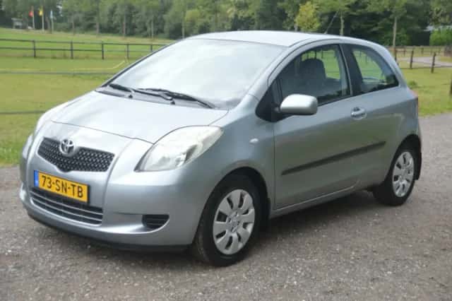 Toyota Yaris (2006) thumbnail 1