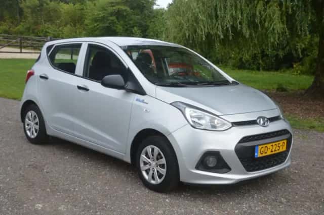 Hyundai i10 (2015) thumbnail 2