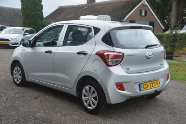 Hyundai i10 (2015) thumbnail 4