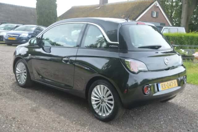 Opel Adam (2014) thumbnail 4