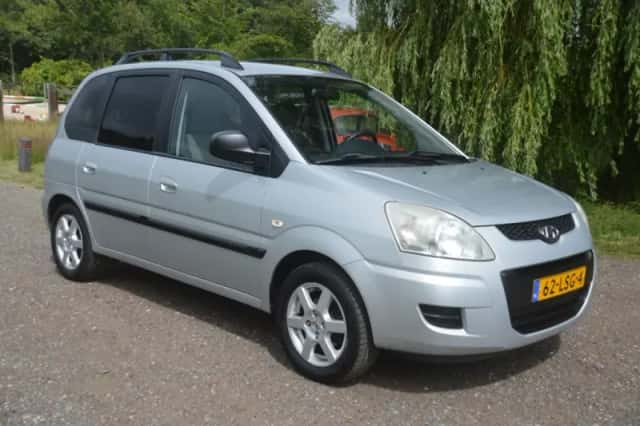 Hyundai Matrix (2010) thumbnail 2