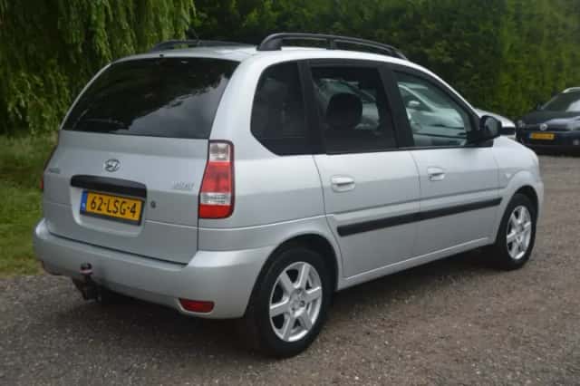 Hyundai Matrix (2010) thumbnail 3