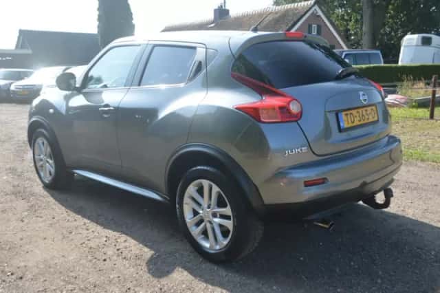 Nissan Juke (2012) thumbnail 4