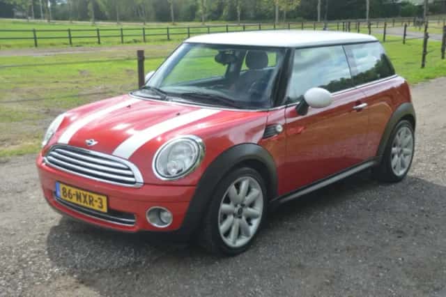 MINI Cooper (2009) thumbnail 1